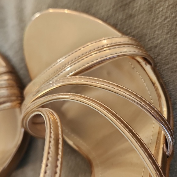 ✨️ Gorgeous Forever 21 high heels ✨️ - Picture 5 of 14